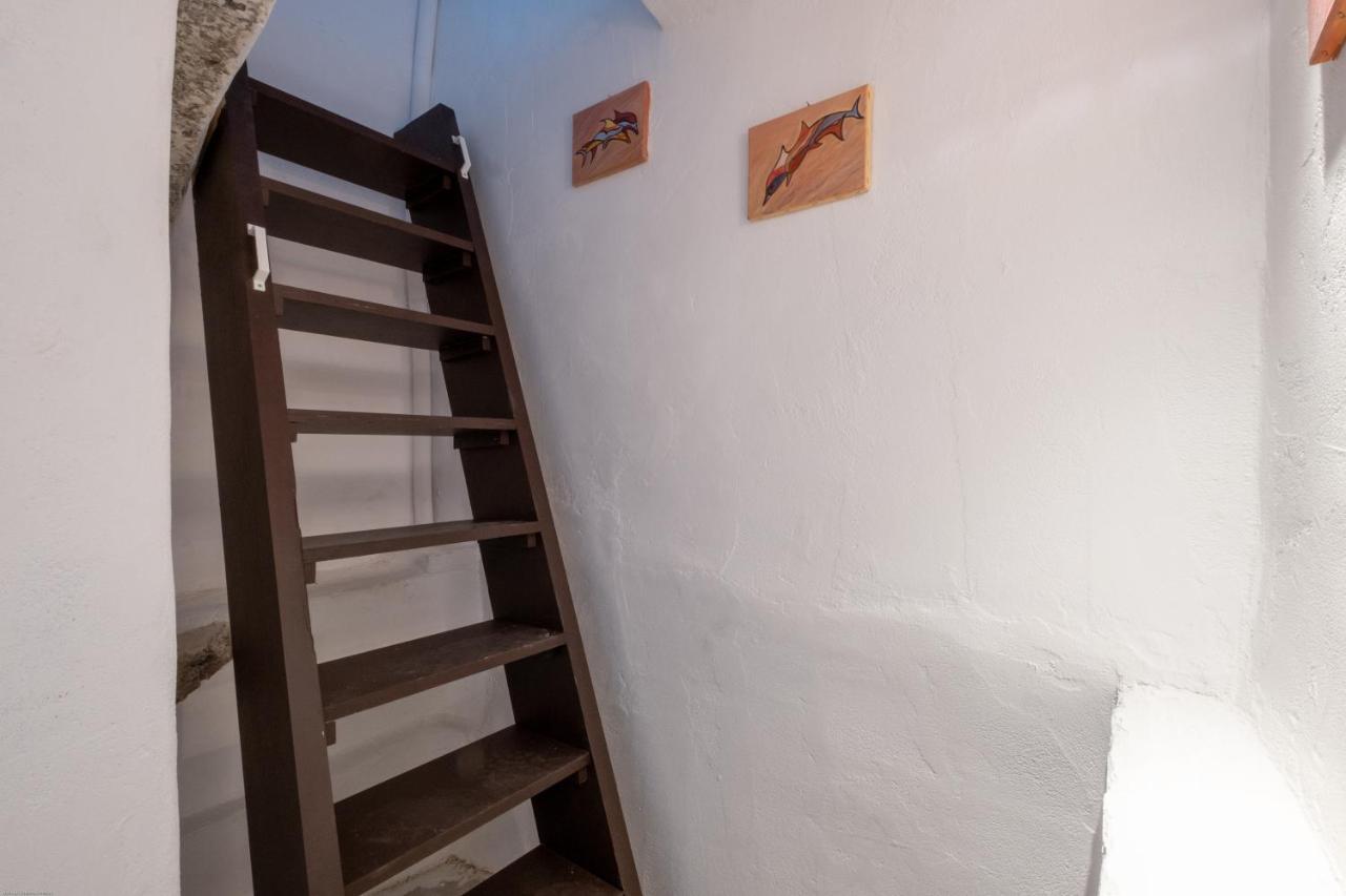 Labyrinth Traditional Houses Пиргос Экстерьер фото